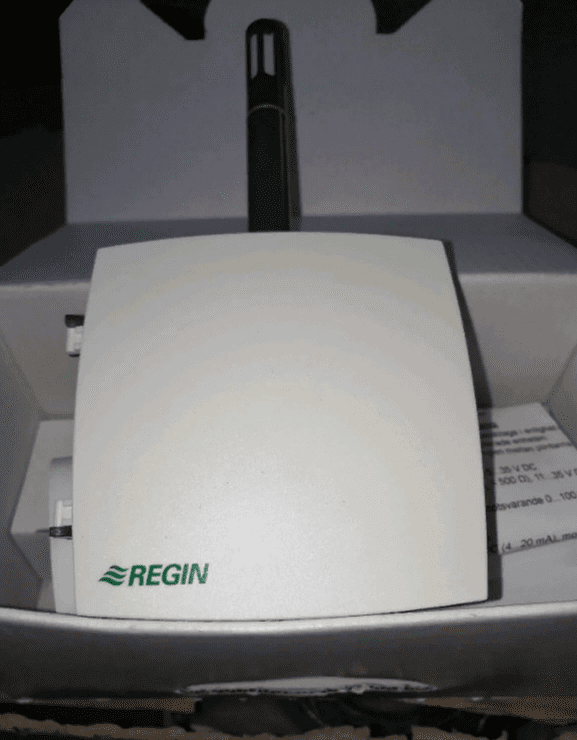 Комнатный преобразователь влажности и температуры Regin HTRT250 Комнатный преобразователь влажности и температуры Regin HTRT250